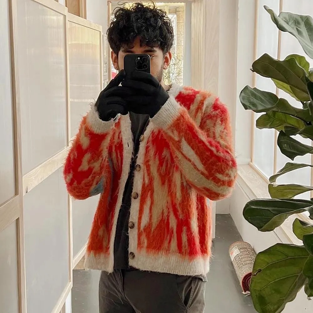 Custom Men's Abstract Cardigan – Bold Design and Cozy Comfort | OEM & ODM Knitwear Manufacturer
