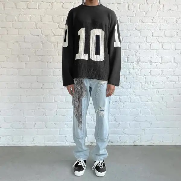 Factory Direct Bold Oversized Graphic Sweater – Modern Streetwear with a Sporty Edge