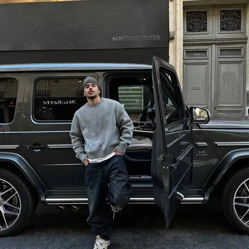 Factory-Direct Customizable Knitwear Ensemble – Bold Graphic Sweater & Sleek Cargo Pants for Modern Streetwear