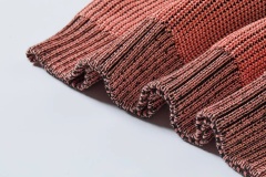 Customizable Two-Tone Textured Knit Sweater – Wholesale Manufacturer of Modern Knitwear