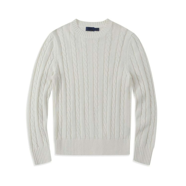 Tailor-Made Classic Gray Cable-Knit Sweater – Timeless, Warm, and Refined