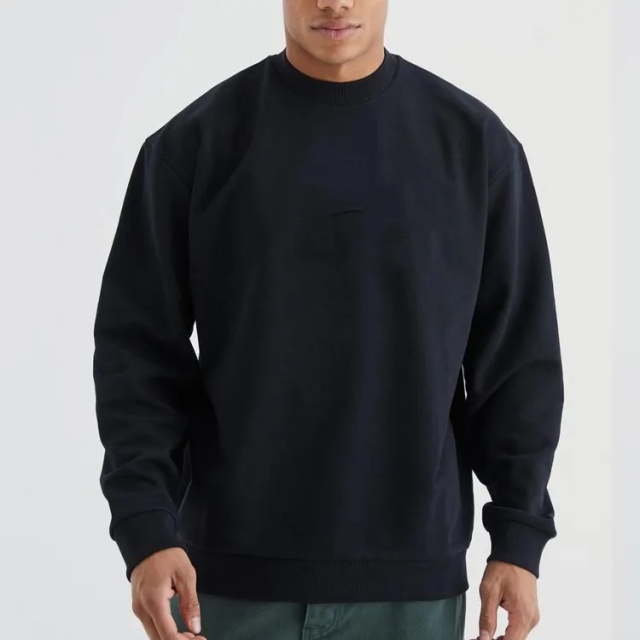 Customizable Crewneck Sweatshirt – Personalize Your Style with Wholesale and Manufacturing Options