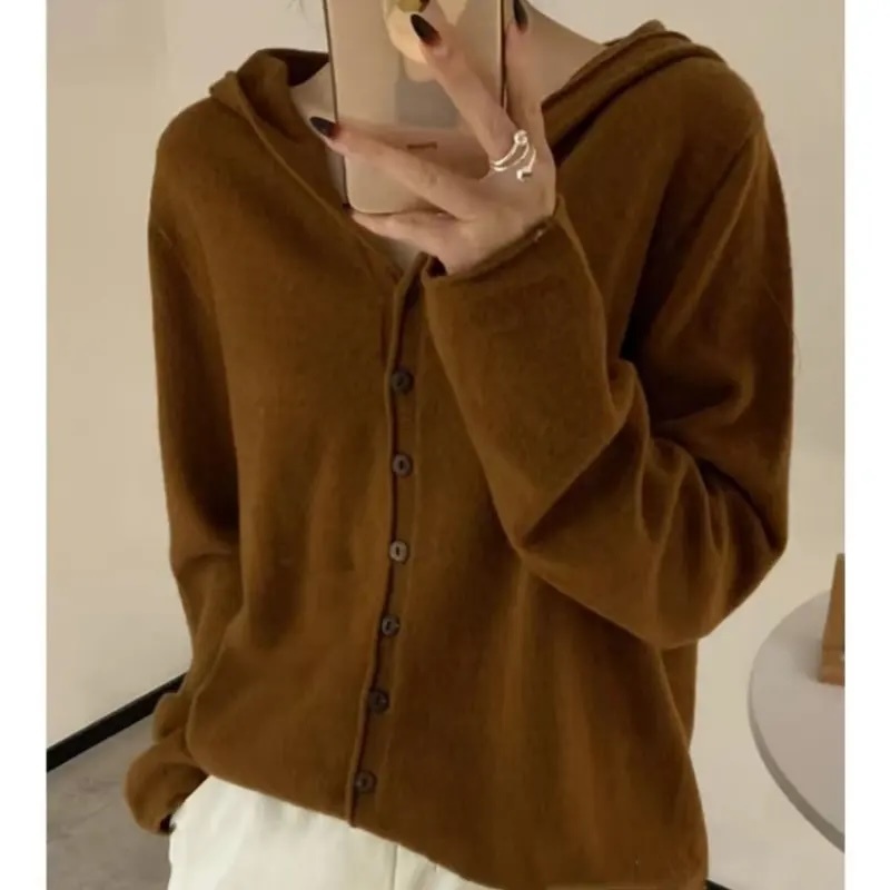 Factory Direct Women's Classic Button-Up Knitted Hoodie Cardigan - Wholesale Knitwear for B2B Manufacturers