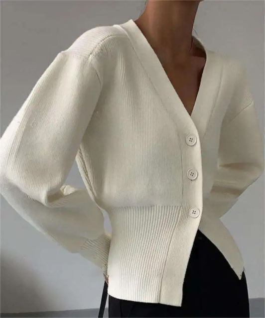 Customizable Women’s Cropped V-Neck Button-Up Knit Cardigan | OEM & ODM Knitwear | Wholesale for Retailers