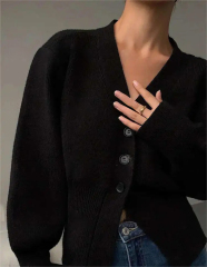 Customizable Women’s Cropped V-Neck Button-Up Knit Cardigan | OEM & ODM Knitwear | Wholesale for Retailers