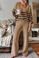 Effortless Chic and Comfort – Customizable Blue Knit Sweater and Pants Set for Wholesale