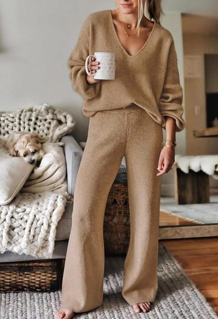 Effortless Chic and Comfort – Customizable Blue Knit Sweater and Pants Set for Wholesale