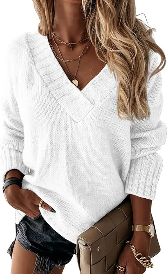 OEM Customizable Cozy Cream V-Neck Sweater - Effortless Chic for Retailers and Manufacturers
