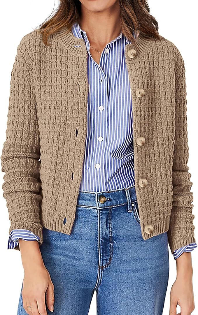 Custom Elegant Navy Blue Knit Cardigan with Wooden Buttons – Wholesale Knitwear for Retailers | Jubaodi