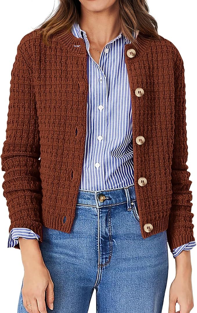 Custom Elegant Navy Blue Knit Cardigan with Wooden Buttons – Wholesale Knitwear for Retailers | Jubaodi