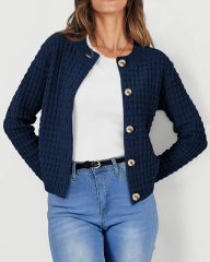 Custom Elegant Navy Blue Knit Cardigan with Wooden Buttons – Wholesale Knitwear for Retailers | Jubaodi