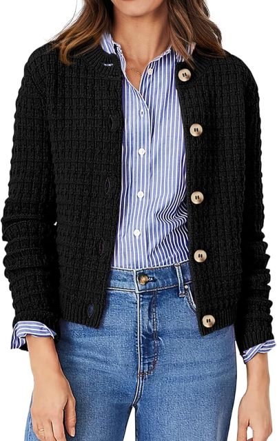 Custom Elegant Navy Blue Knit Cardigan with Wooden Buttons – Wholesale Knitwear for Retailers | Jubaodi