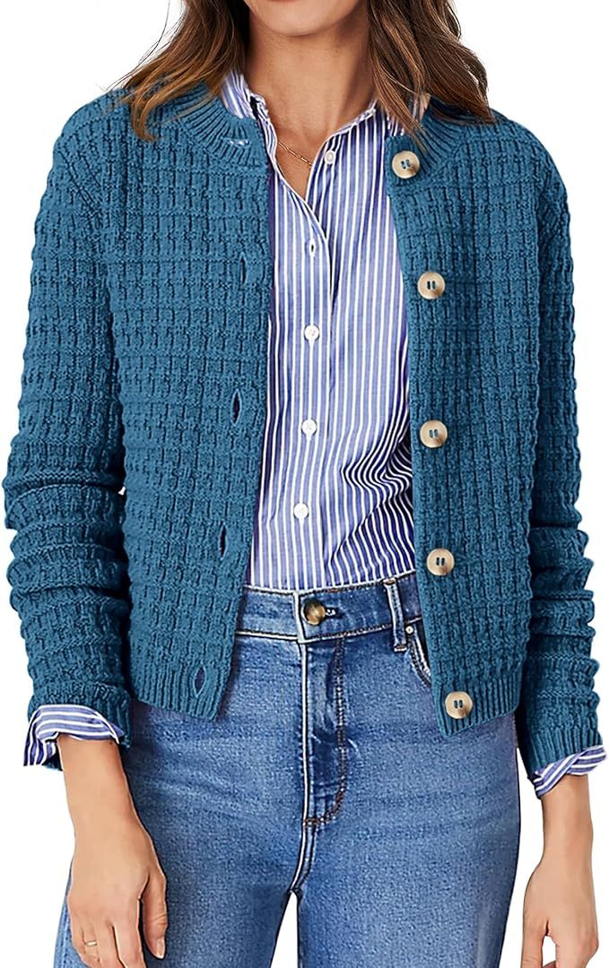 Custom Elegant Navy Blue Knit Cardigan with Wooden Buttons – Wholesale Knitwear for Retailers | Jubaodi