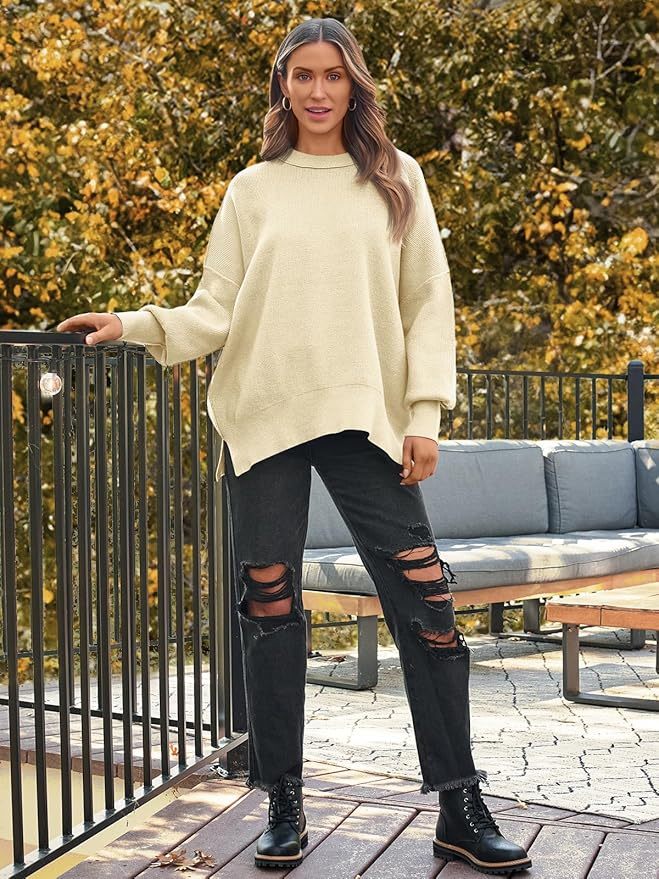 Wholesale Soft Beige Ribbed Long-Sleeve Top with Side Slits – Customizable Relaxed Style for Retailers | Jubaodi