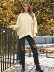 Wholesale Soft Beige Ribbed Long-Sleeve Top with Side Slits – Customizable Relaxed Style for Retailers | Jubaodi