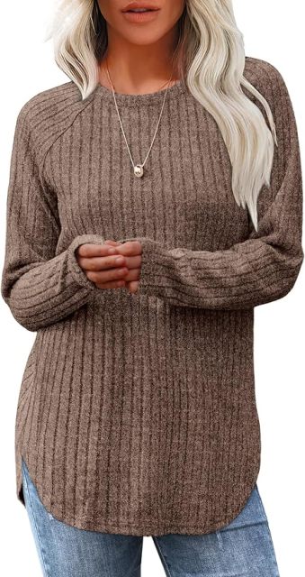 Wholesale Soft Beige Ribbed Long-Sleeve Top with Side Slits – Customizable Relaxed Style for Everyday Wear | Jubaodi