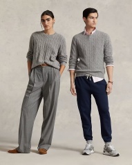Customizable Men's Cable-Knit Crew Neck Sweater in Ivory – Wholesale & Bulk Manufacturing
