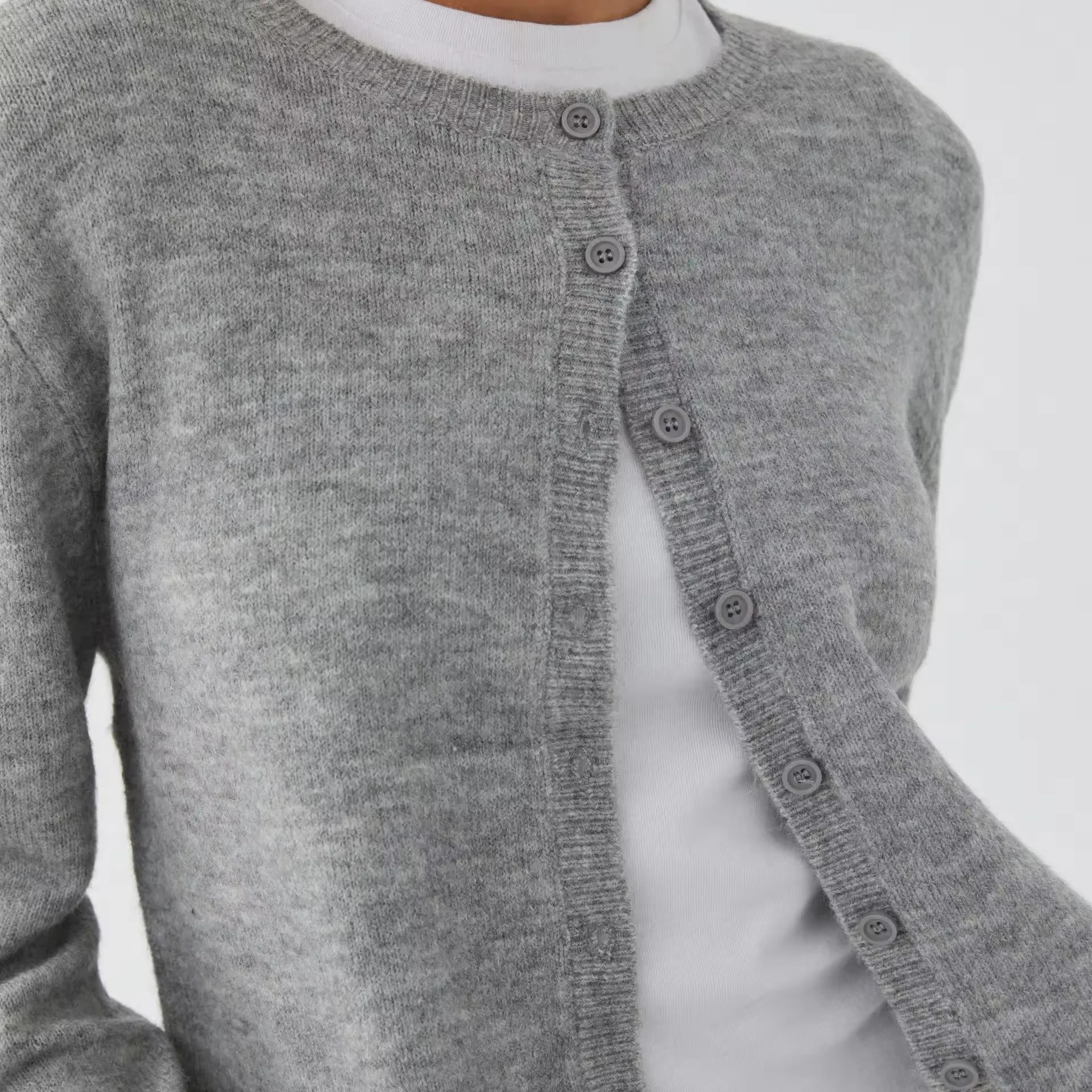 Customized Women's Grey Knit Cardigan – Wholesale, Bulk Orders, Custom Apparel Manufacturing | Jubaodi