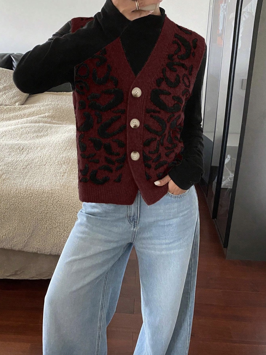 Personalized Women's Burgundy Leopard Print Knit Vest – Customizable, Wholesale Orders, Bulk Manufacturing | Jubaodi