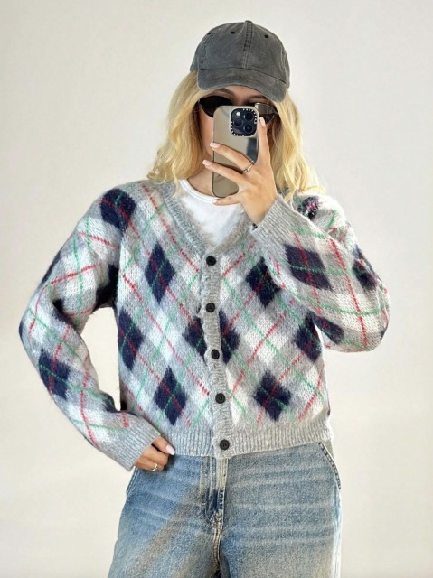 Made-to-Order Argyle Knit Cardigan – Customizable, Wholesale, Bulk Manufacturing | Jubaodi