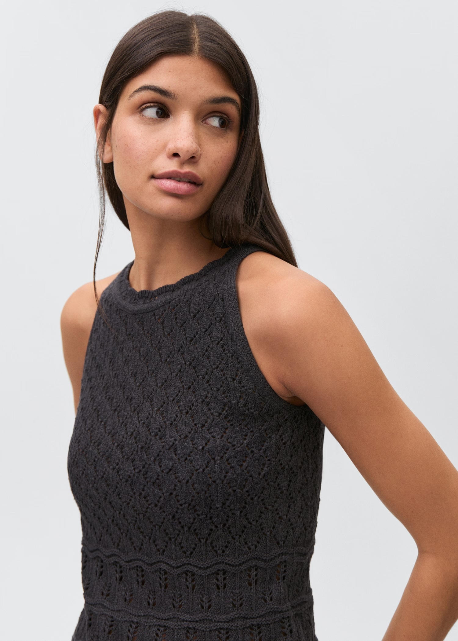 OEM Crocheted Halter Top Vest – Customizable, Wholesale Orders, Bulk Manufacturing | Jubaodi