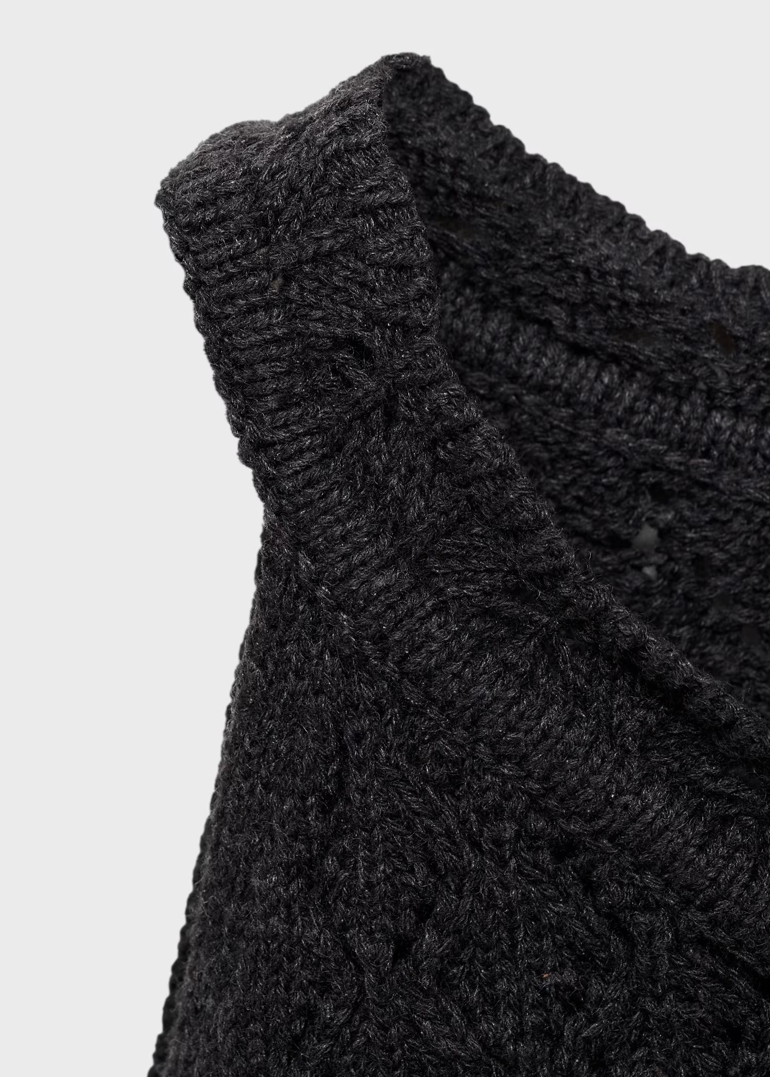 OEM Crocheted Halter Top Vest – Customizable, Wholesale Orders, Bulk Manufacturing | Jubaodi