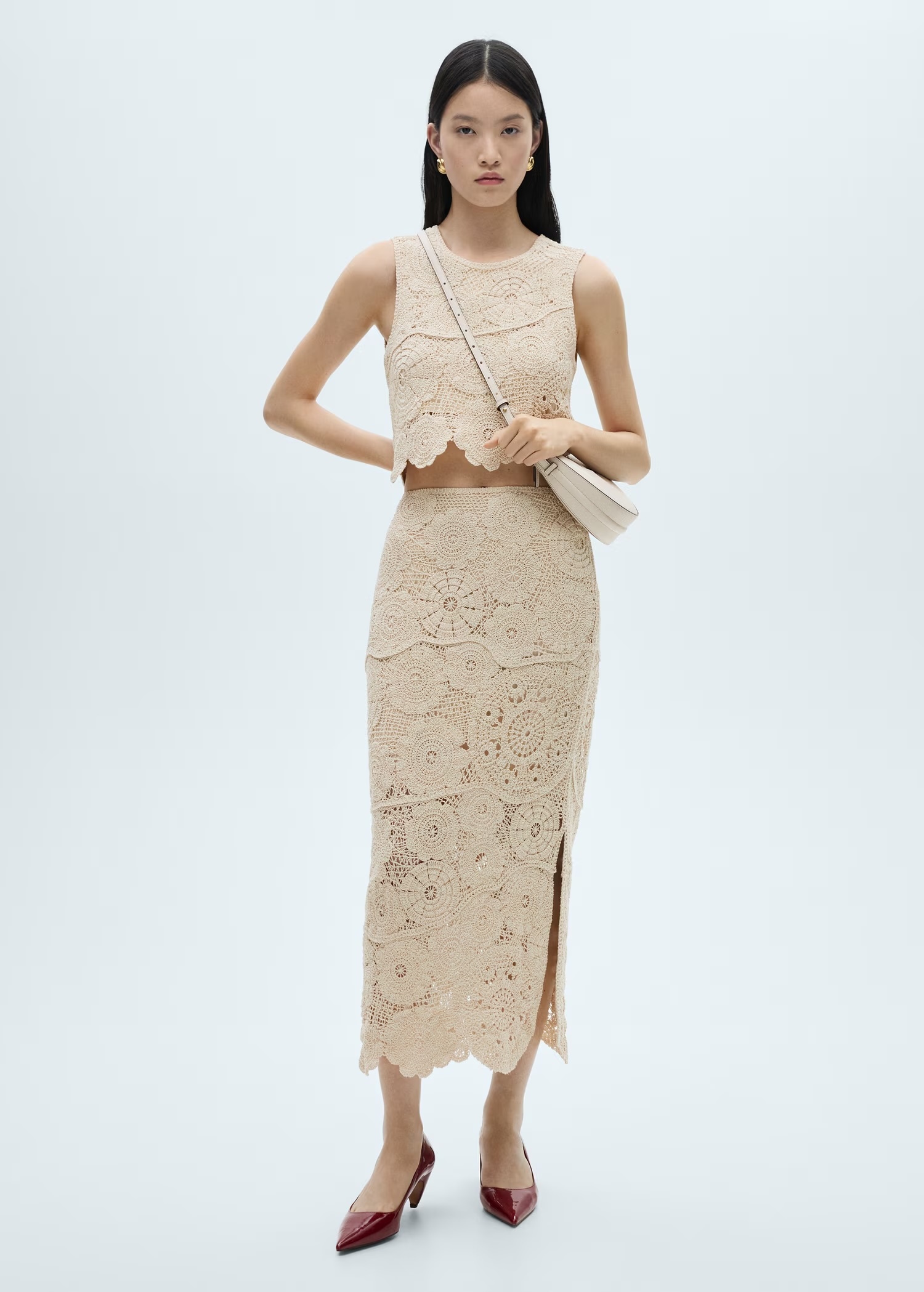 Custom Factory Crocheted Lace Sleeveless Top – Wholesale, Bulk Orders, Tailored Designs | Jubaodi