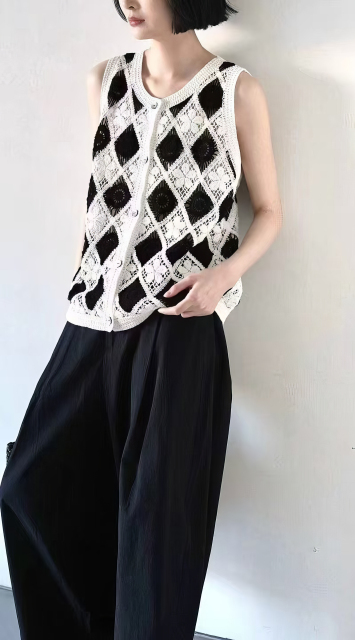 Custom Elegant Black and White Crochet Knit Vest for B2B