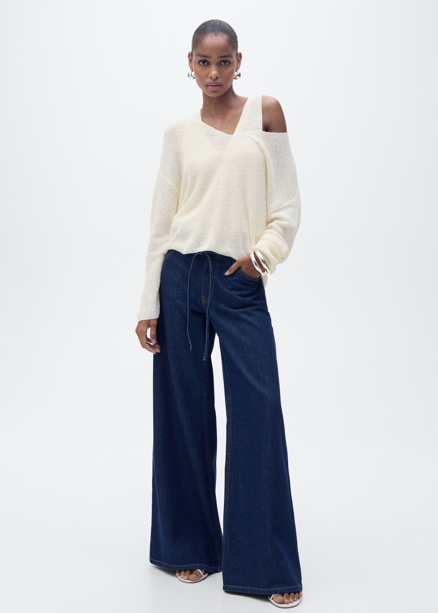 Wholesale Custom Women's Off-Shoulder Two-Piece Knit Sweater in Cream – Stylish and Comfortable for B2B