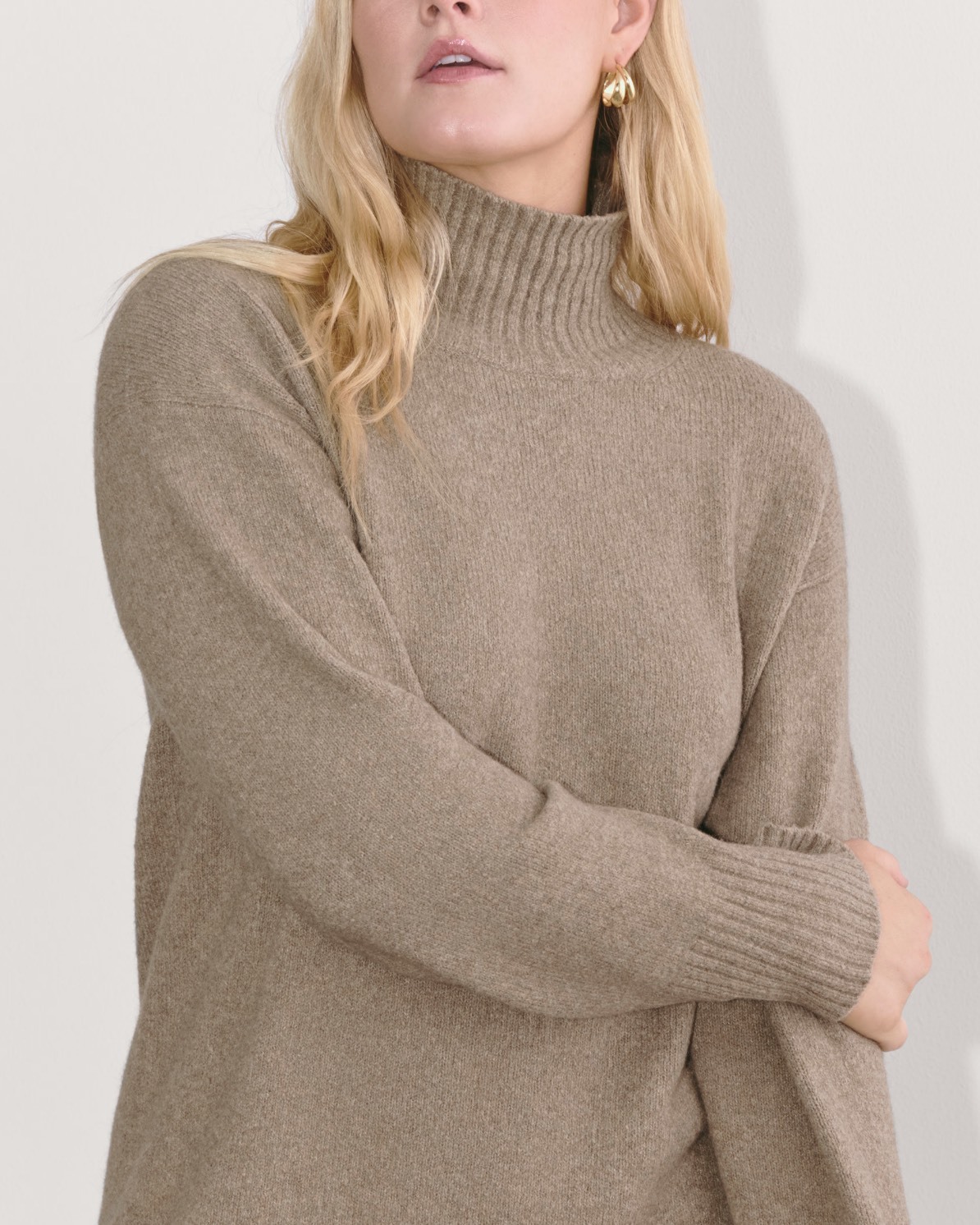 Customized Cozy Knit Turtleneck Sweater Dress | Wholesale & OEM Manufacturer | Jubaodi