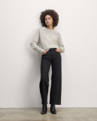Wholesaler Soft Knit Crewneck Sweater | Customizable & Bulk Orders | Jubaodi