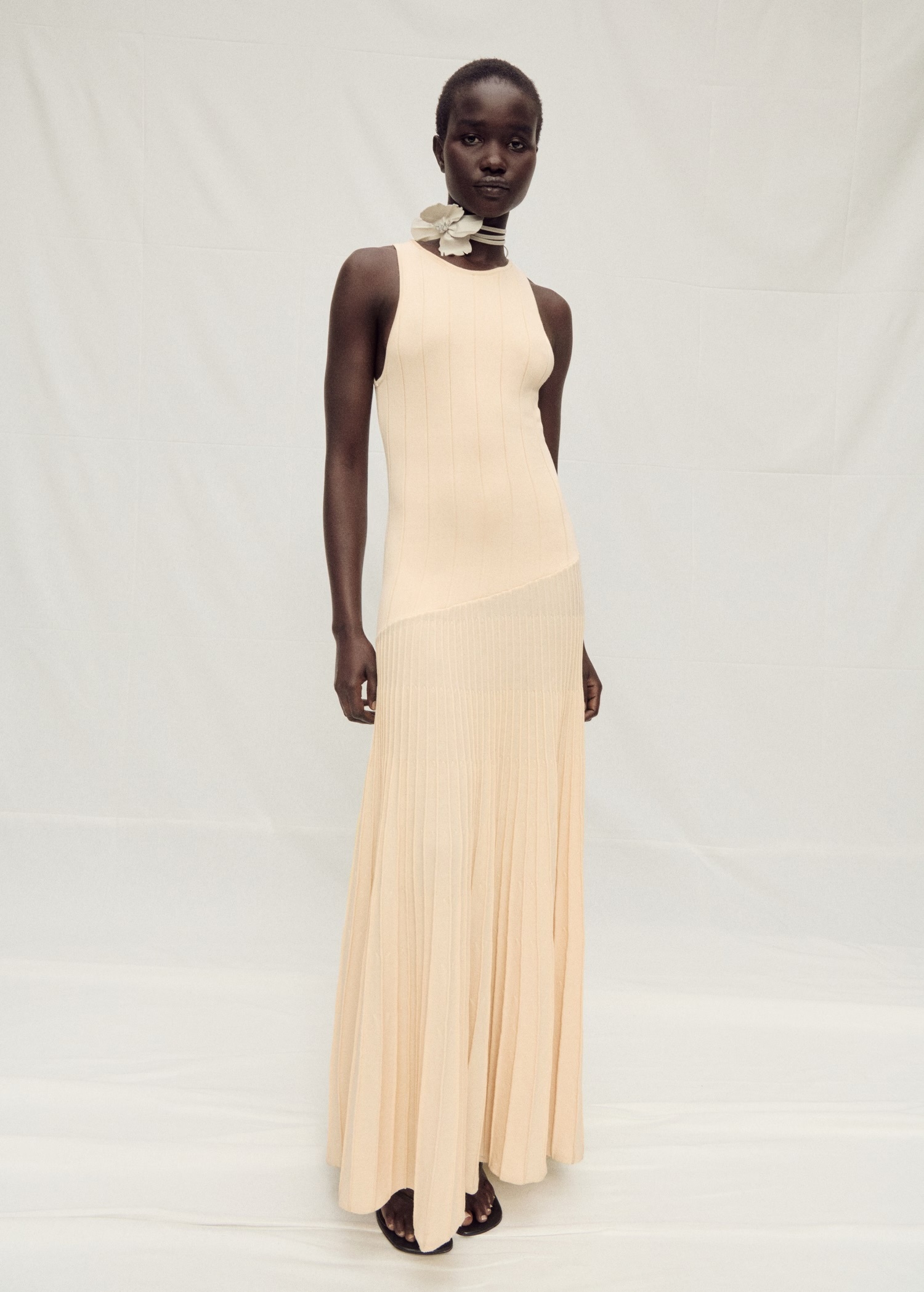 Custom Chic Beige Ribbed Knit Maxi Dress | Wholesale & OEM Apparel by Jubaodi