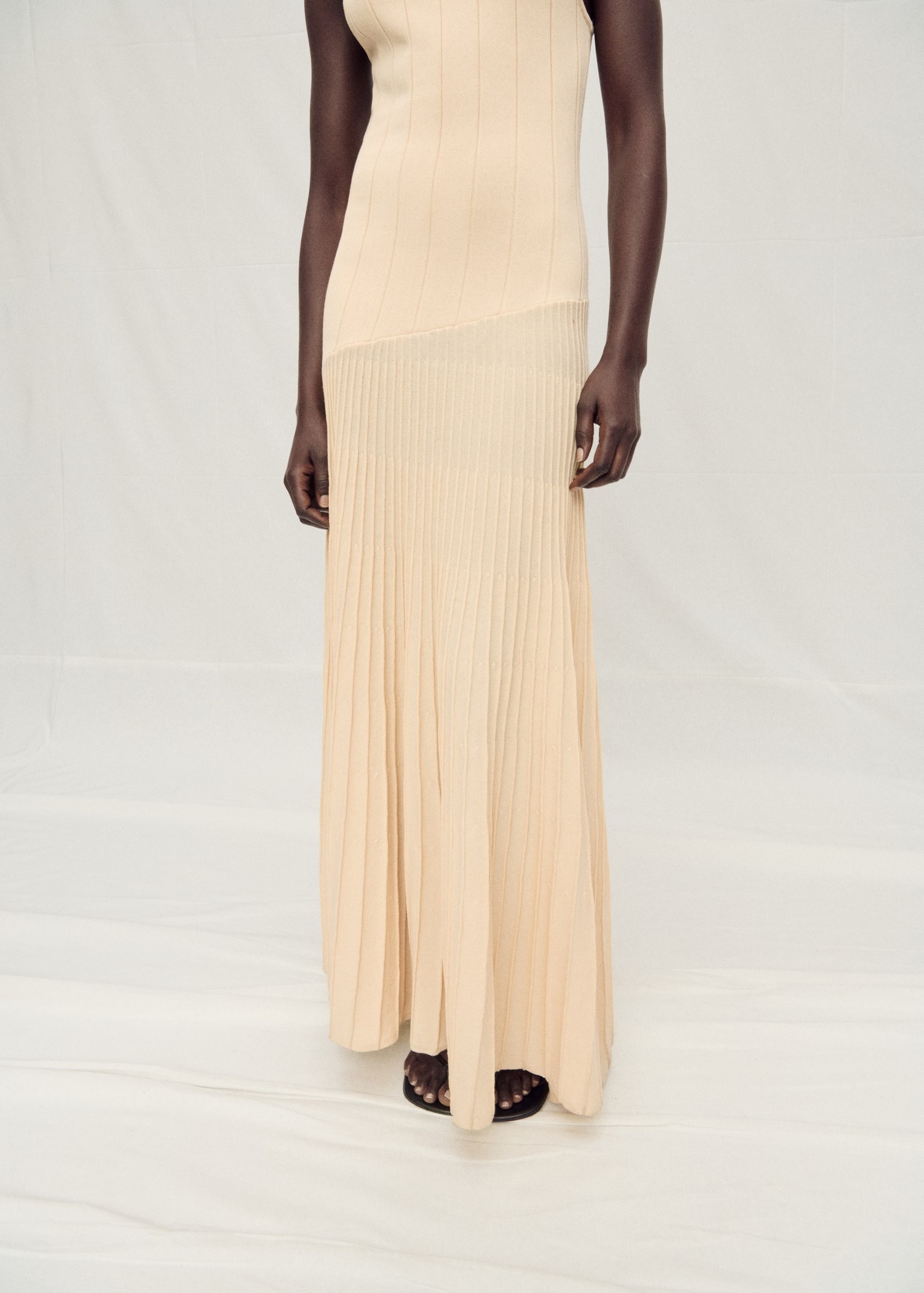 Custom Chic Beige Ribbed Knit Maxi Dress | Wholesale & OEM Apparel by Jubaodi
