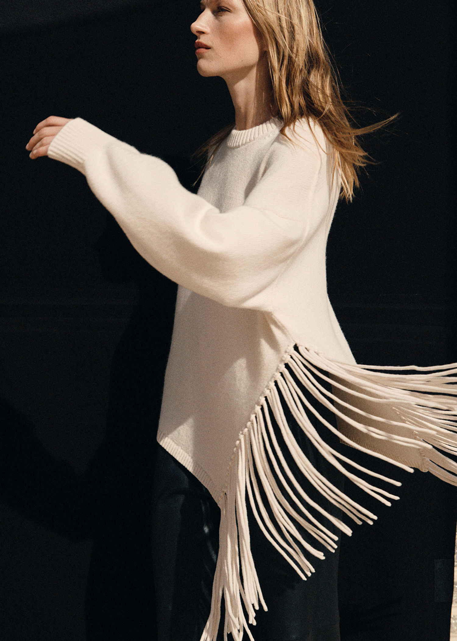 OEM ODM Cream Fringe Detail Sweater – Women's Long Sleeve Knit Sweater with Stylish Fringe Hem | Customizable Wholesale, Bulk Manufacturing & Fashion Design Solutions