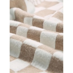 OEM Beige Heart Print Sweater – Customizable Wholesale, Bulk Manufacturing & Fashion Design Solutions