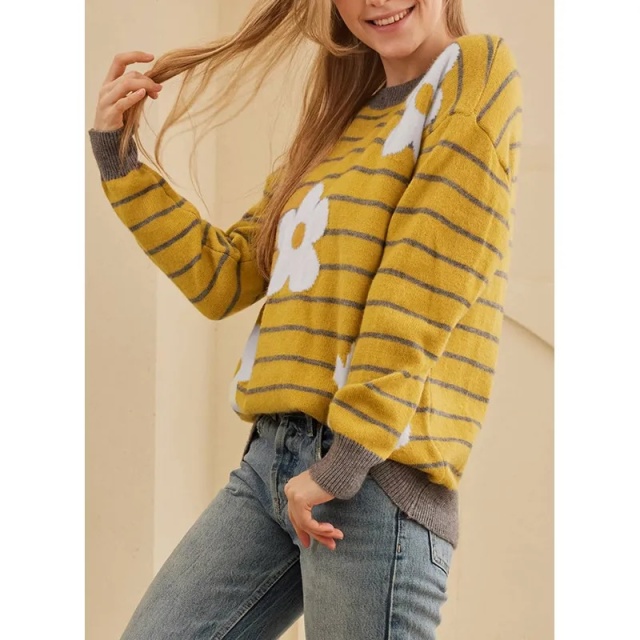OEM Daisy Striped Sweater – Customizable Wholesale, Bulk Manufacturing & Fashion Design Solutions