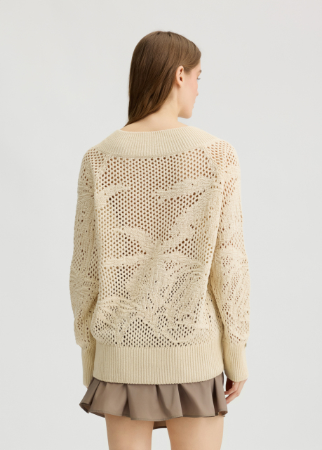 OEM Women's Cream Knit V-Neck Sweater – Oversized Breathable Knit Top for Wholesale & Custom Manufacturing