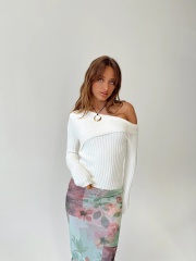 Customizable Women's Off-Shoulder Ribbed Knit Sweater - White | Wholesale & Bulk Orders | ODM & OEM Services by Jubaodi