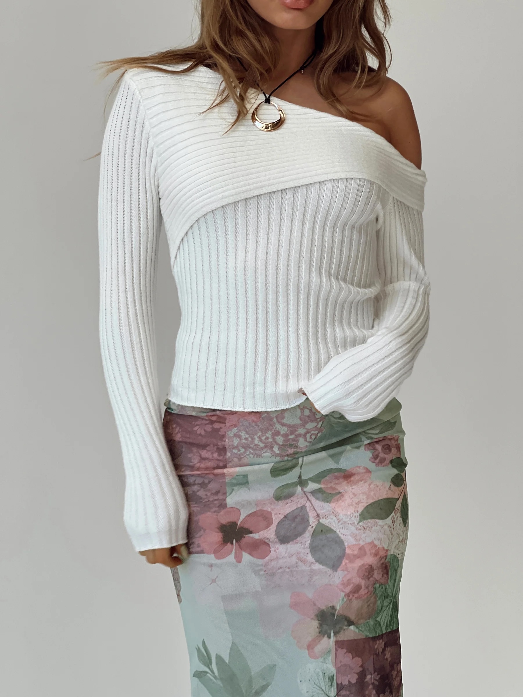 Customizable Women's Off-Shoulder Ribbed Knit Sweater - White | Wholesale & Bulk Orders | ODM & OEM Services by Jubaodi