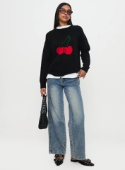 Jubaodi Custom Women’s Cherry Graphic Knit Sweater in Black – Tailor-Made Apparel for Wholesale & OEM/ODM Manufacturing