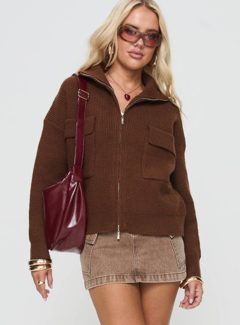 Made-to-Order Women's Zip-Up Pocketed Knit Sweater – Customizable Knit Sweater for Wholesale Retailers