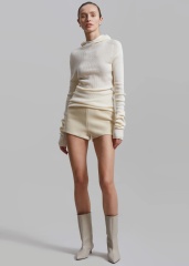 Custom Design White Ribbed Turtleneck Sweater with Thumb Holes