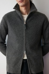 ODM  Men's Ribbed Wool Zip-up Sweater
