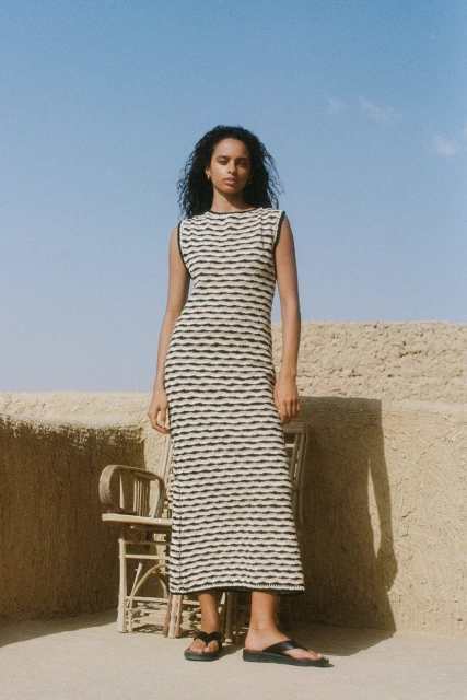 Custom Design Wavy Knit Sleeveless Maxi Dress