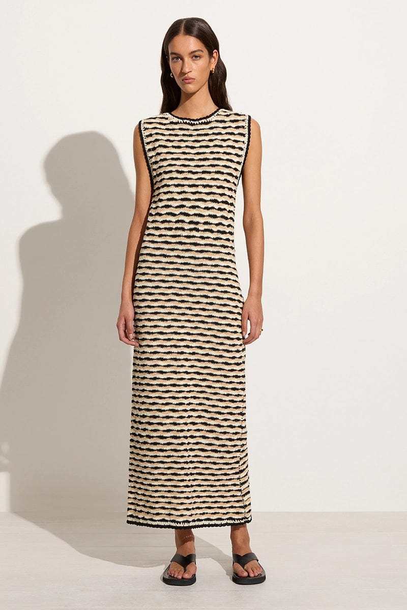 Custom Design Wavy Knit Sleeveless Maxi Dress