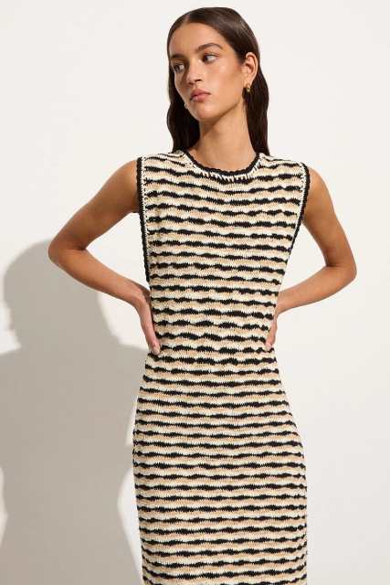 Custom Design Wavy Knit Sleeveless Maxi Dress