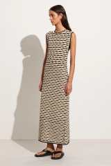 Custom Design Wavy Knit Sleeveless Maxi Dress