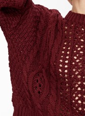 OEM ODM Burgundy Cable Knit Sweater with Red Accents