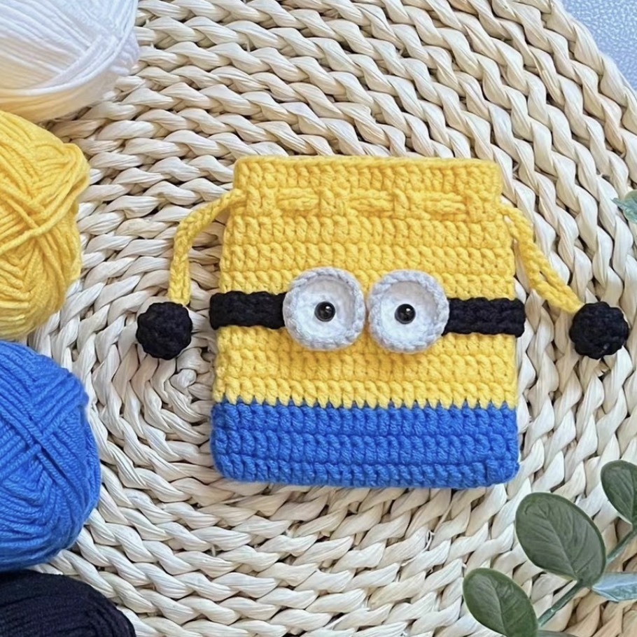 Handmade Crochet Minion-Inspired Drawstring Pouch – Yellow & Blue Cartoon Coin Purse with 3D Eyes