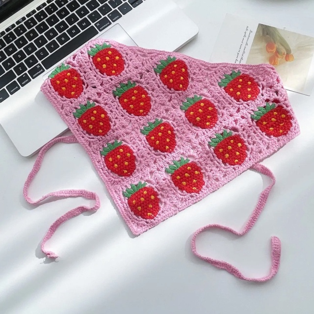 Handmade Crochet Wave Stripe Bandana – Colorful Retro Triangle Headscarf
